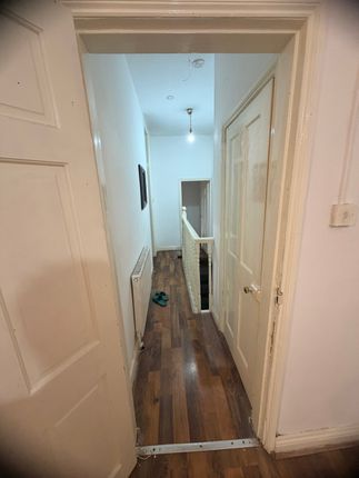 Showell Green Lane, Flat Above, Birmingham photo 5