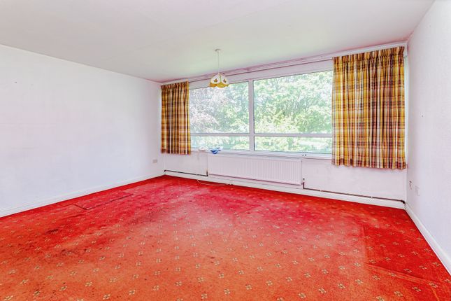 Flat for sale in Fair Acres, Bromley, Kent
