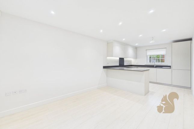3 West Field Lane, Clacton-On-Sea photo 2