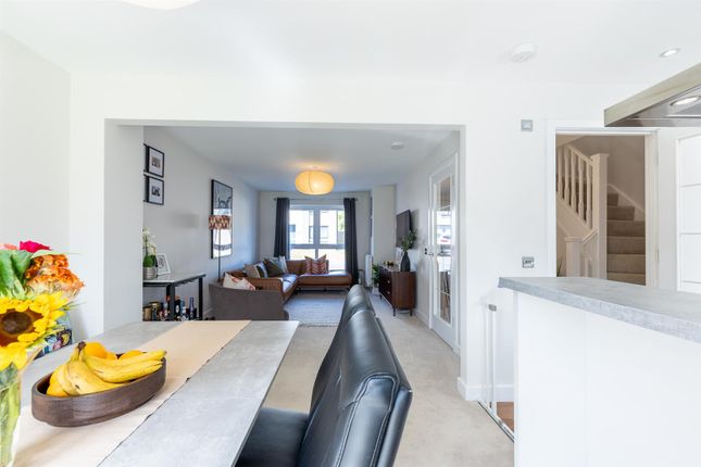 36, Douglas Davidson Drive, Blairgowrie photo 3