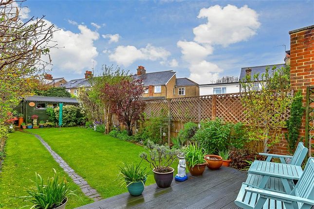 Thumbnail Terraced house for sale in Meadow Road, Gravesend, Kent