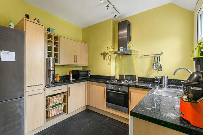 Flat 2, 34, Sangley Road, London photo 3