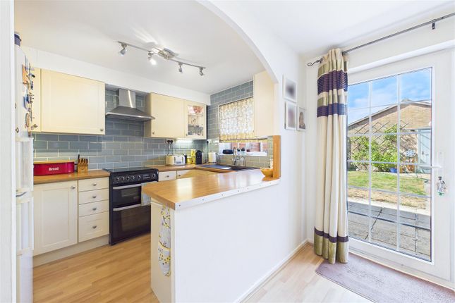 96, Cannons Gate, Clevedon photo 4