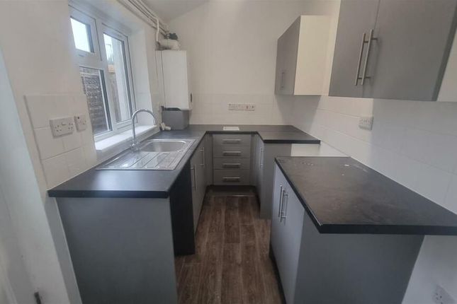 18 Springfield Road, Coventry photo 4