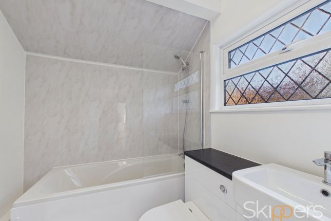 16 Whitfeld Road, Ashford photo 4