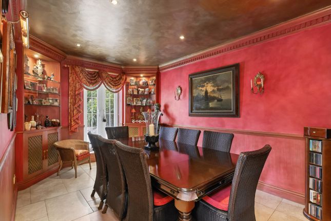 20, Clearwater Place, Surbiton photo 4