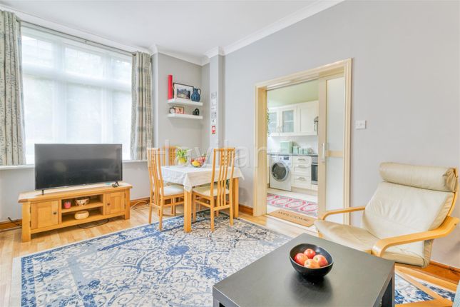 Flat 1, 9, Elm Park Road, Winchmore Hill photo 4