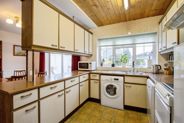 4, St. Johns Close, Leeds photo 5