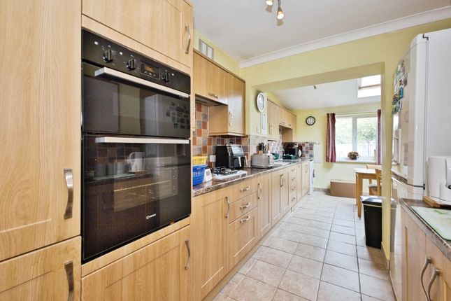 52, Stapleton Close, Martock photo 4