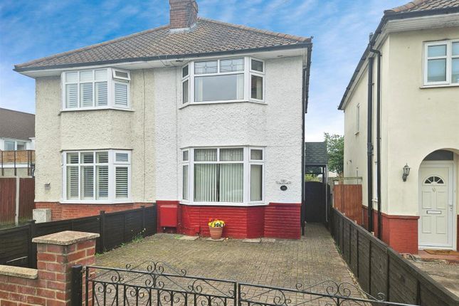 Semi-detached house to rent in Boxalls Lane, Aldershot