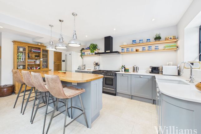 68 Queens Road, Thame photo 3