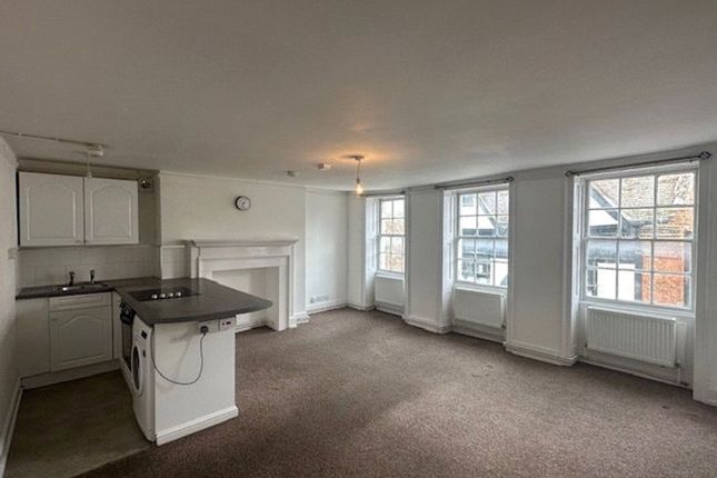Flat 2B, 146 High Street, Rochester, Rochester photo 3