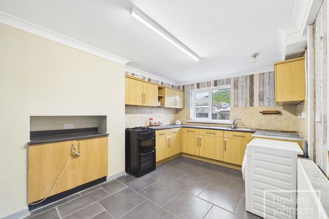 33, Thurston Road, Pontypridd photo 3