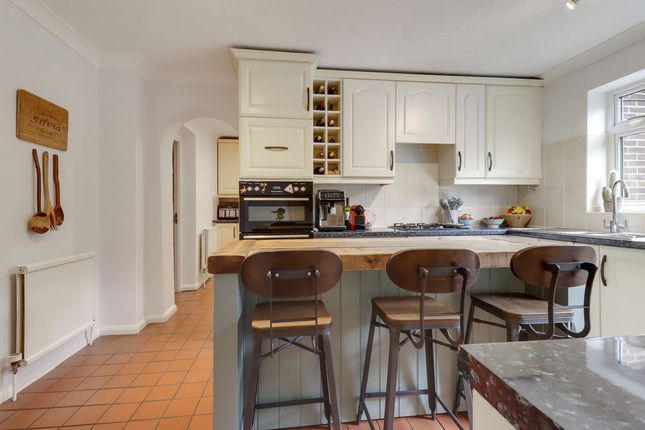 53, Bosman Drive, Windlesham photo 3
