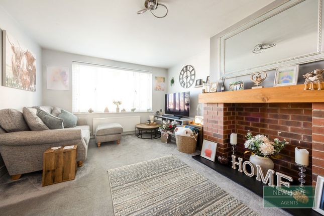 38, Roseway, Nuneaton photo 5
