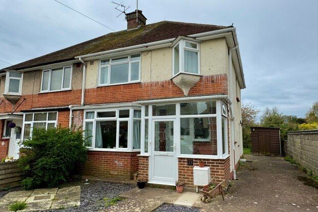 Semi-detached house to rent in Marlowe Road, Worthing