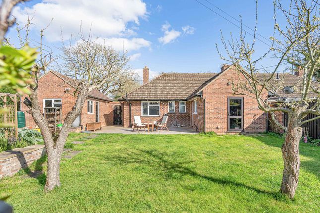 23, Church Lane, Kennett photo 4