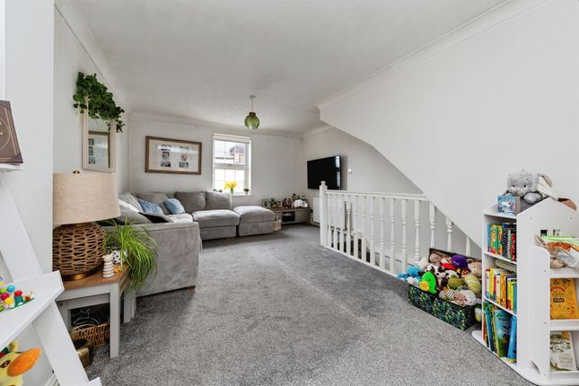 17, The Maltings, Stevenage photo 3