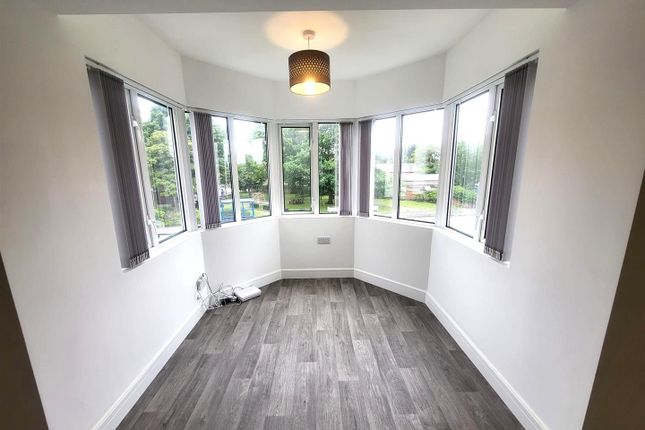 4 Russell House, Bakers Way, Wolverhampton photo 4