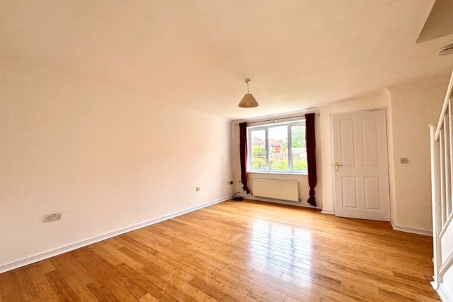 10, Wain Avenue, Chesterfield photo 2