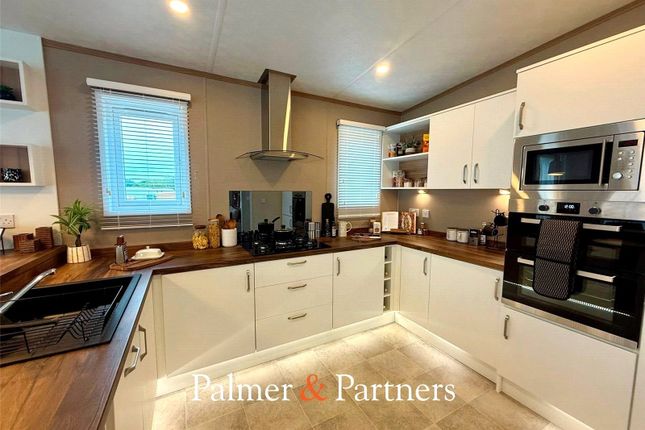 Plot 3 Pemberton Skydale,, Polstead Caravan Park, Colchester photo 4