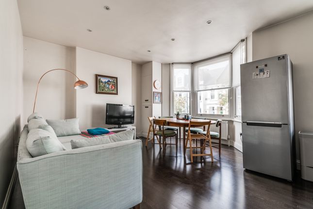 Thumbnail Flat to rent in Parolles Road, Archway, London