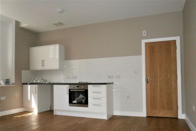 Flat to rent in London Road, Canterbury