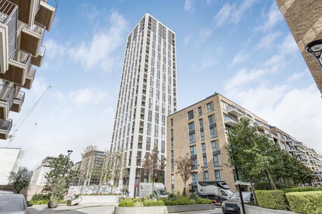 Thumbnail Flat to rent in Kings Tower, Bridgewater Avenue, Chelsea Creek, London
