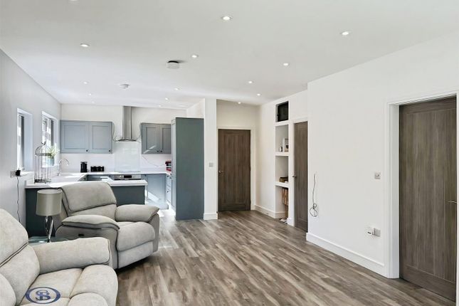 Moss Road, Congleton photo 2