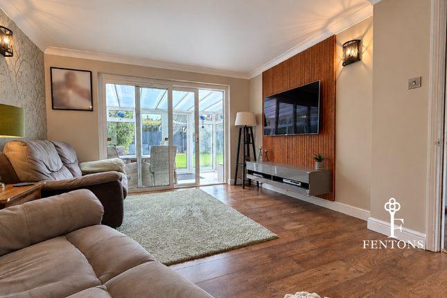Clays Road, Walton-on-the Naze photo 2