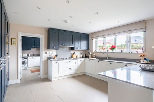 5, Abingworth Crescent, Pulborough photo 4