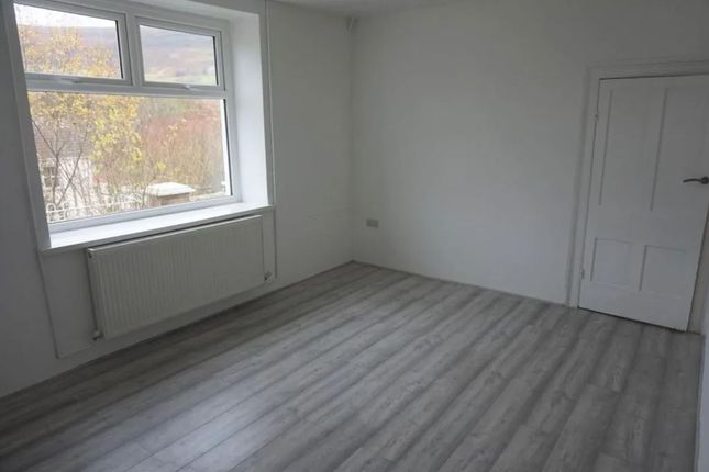 9, Railway Terrace, Blaina photo 3