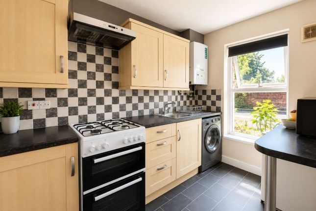 24, Marlin Close, Gosport photo 3