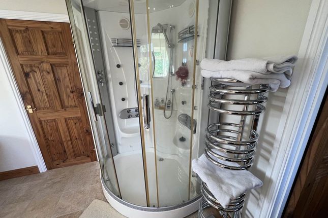 Master Bedroom Ensuite  Shower Cubicle