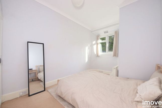 Flat 2, Maxstoke Court, Torquay photo 4