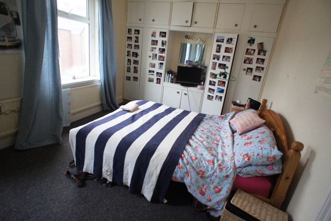 16, Bruce Street, Cardiff photo 3