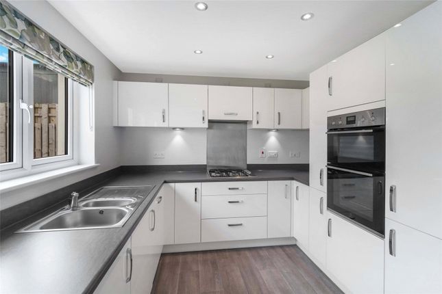19, Nethershiel Terrace, Livingston photo 4
