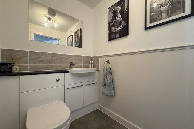 Quince Drive, Maidstone photo 4