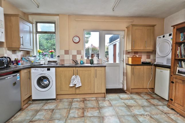 153, Weddington Road, Warwickshire photo 4