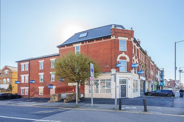 Thumbnail Flat to rent in Montana House, Gibbon Road