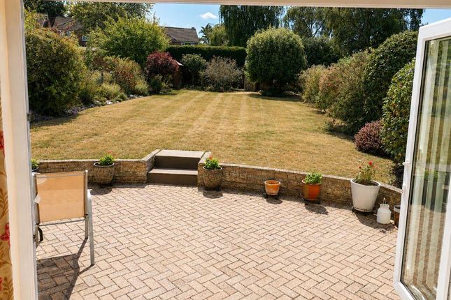4, Highwood Close, Orpington photo 2