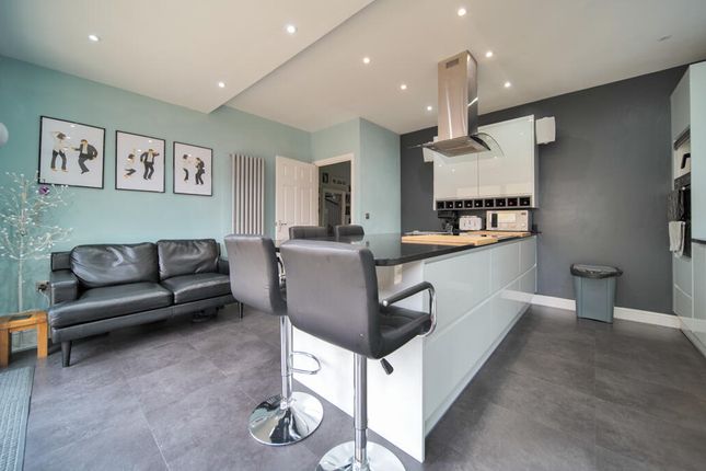 11, Pippit Place, Melksham photo 3