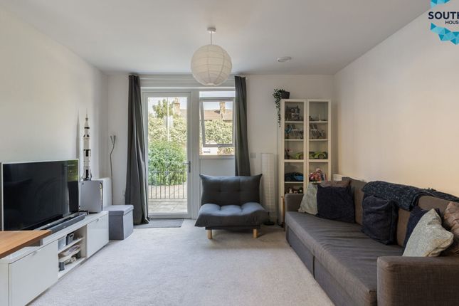 Milton Avenue, Croydon, Surrey, Croydon photo 4