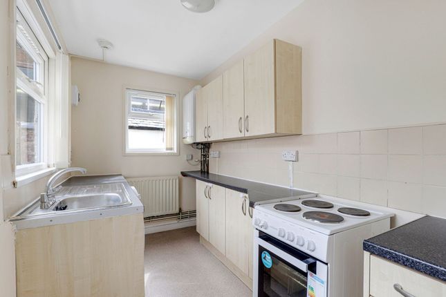 46 Wimbourne Road, Nottingham photo 4
