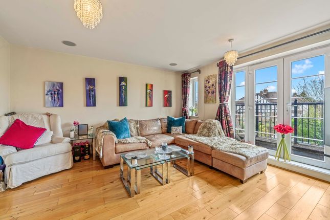 2 Quiberon Court, 2 Quiberon Court, Sunbury-On-Thames photo 2
