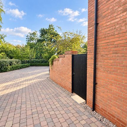 44, Colindale Street, Milton Keynes photo 4