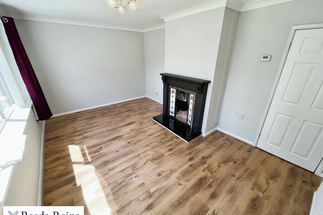 78, Cambridge Drive, Staffordshire photo 2