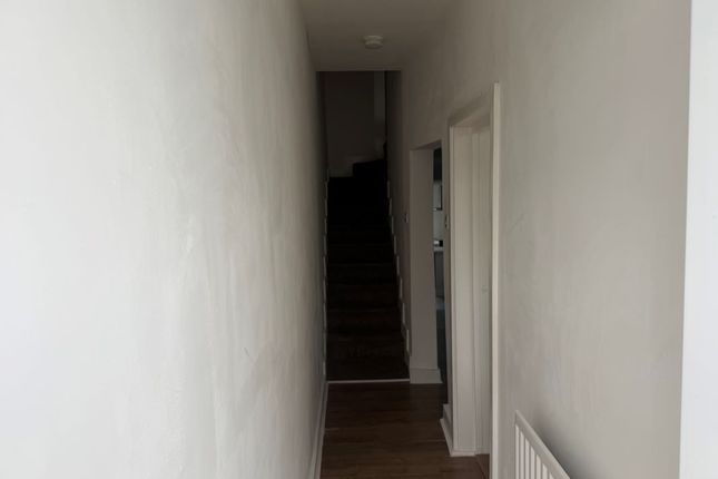 3, Pant Yr Heol, Neath photo 2