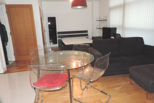 Studio to rent in Bute Terrace, Cardiff