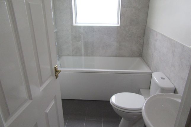 127, Redcliffe Street, Swindon photo 4